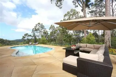 51 Saunders Drive, Bonogin QLD 4213