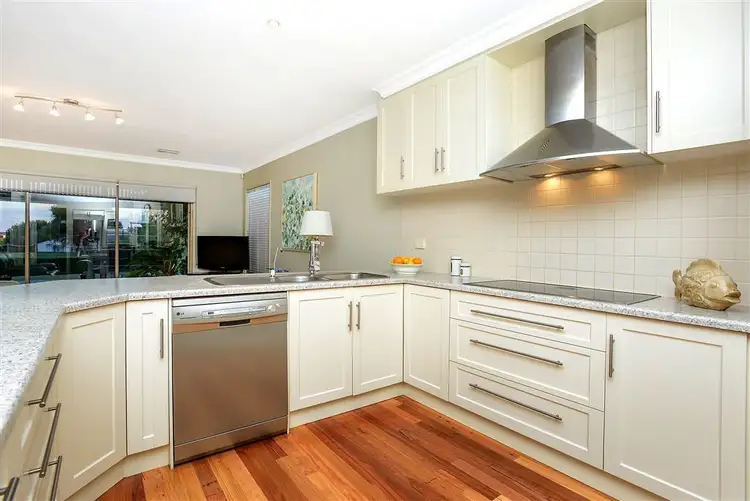 Fifth view of Homely house listing, 10 Providence Place, Hindmarsh Island SA 5214