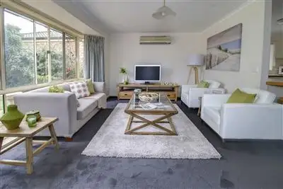 133 Fifth Avenue, Rosebud VIC 3939