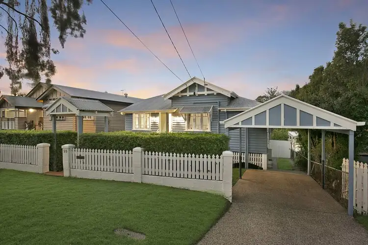 28 Bovelles Street, Camp Hill QLD 4152