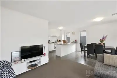 4 Latitude Street, Ballarat East VIC 3350