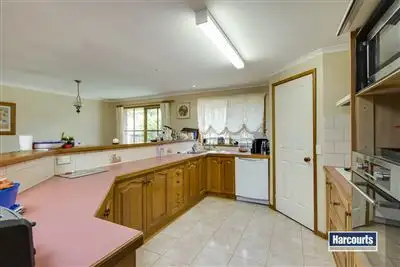 Sixth view of Homely house listing, 5 Peppermint Place, Somerville VIC 3912