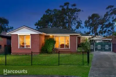 10 Fletcher Street, Minto NSW 2566