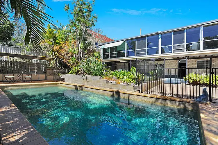 4 Jambaroo Street, Albany Creek QLD 4035