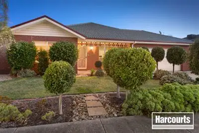 5 Angelique Street, Berwick VIC 3806