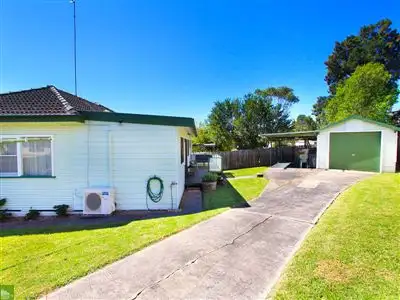 Second view of Homely house listing, 21 Jindalee Avenue, Kanahooka NSW