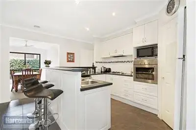37 Carbine Drive, St Albans Park VIC 3219