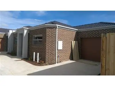 2/249 Bethany Road, Tarneit VIC 3029