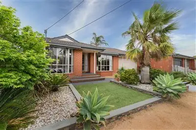 Second view of Homely house listing, 9 Lexton Crt, Seaford VIC 3198