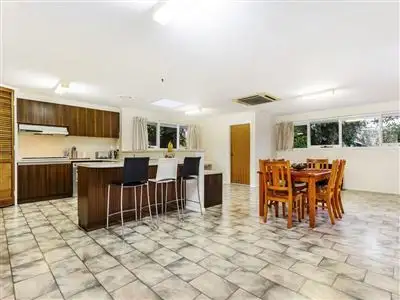 Sixth view of Homely house listing, 8 Astley Court, Vermont South VIC 3133