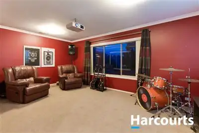 Sixth view of Homely house listing, 10 Pipetrack Circuit, Cranbourne East VIC 3977