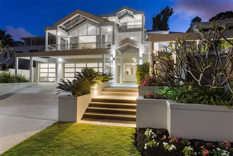 28 Burke Drive, Attadale WA 6156