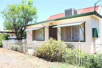 10 Bradley Street, Cobar NSW 2835