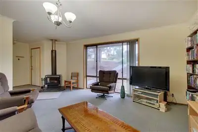 Fifth view of Homely house listing, 17 Hawthorn Drive, Kingston TAS 7050