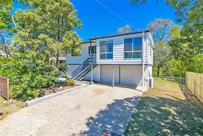 18 Auburn Street, Edens Landing QLD 4207