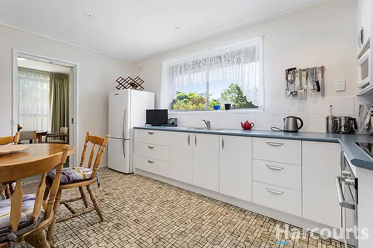 Fourth view of Homely house listing, 2 Bentley Court, Mulgrave VIC 3170