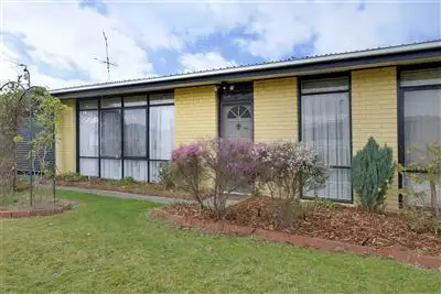 2 Oak Street, Huonville TAS 7109