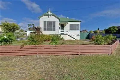 70 Ashbolt Crescent, Lutana TAS 7009