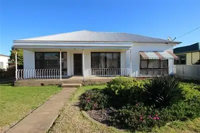 110 Temora, Cootamundra NSW 2590