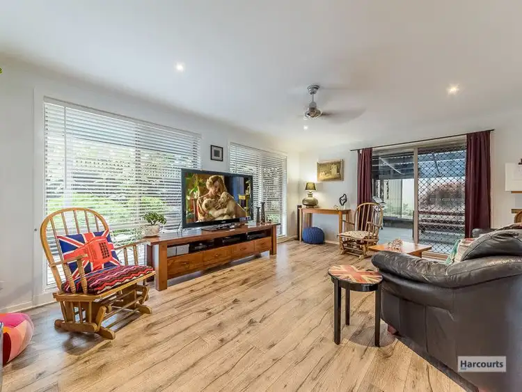 Seventh view of Homely house listing, 1 Phillips Court, Drouin VIC 3818