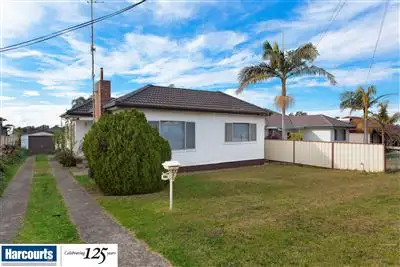 37 Antrim Avenue, Warilla NSW 2528