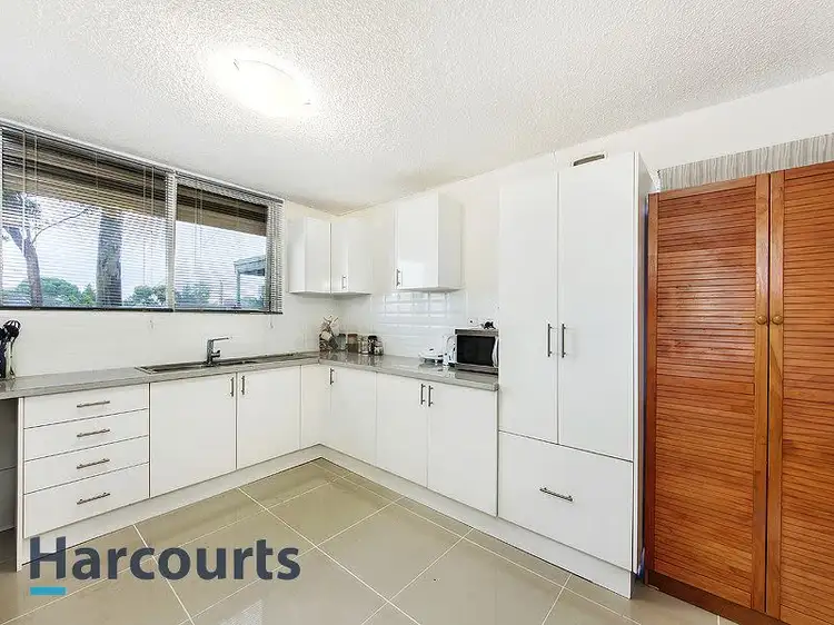 Fourth view of Homely flat listing, 1/128 East Esplanade, St Albans VIC 3021