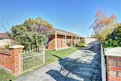 Main view of Homely house listing, 27 Molbray Street, Wendouree VIC 3355