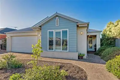 25 Inverell Parkway, Tarneit VIC 3029