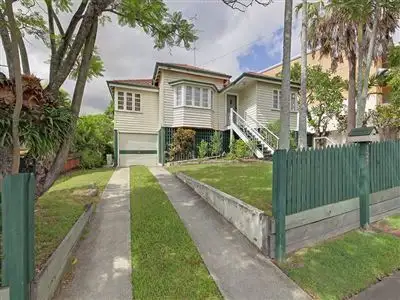 121 Chatsworth Road, Coorparoo QLD 4151