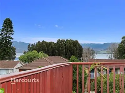 147 Lakeview Parade, Primbee NSW 2502