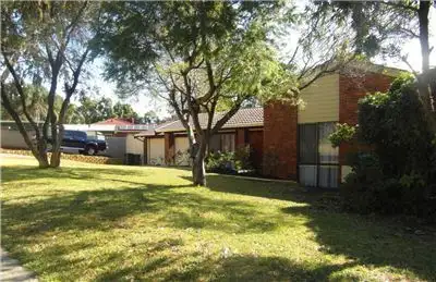 4 Terrigal Place, Maida Vale WA 6057