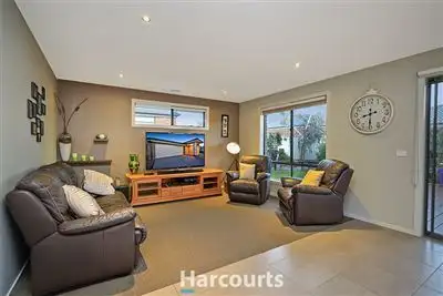 Sixth view of Homely house listing, 9 Debra Avenue, Pakenham VIC 3810