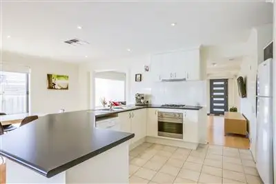 Sixth view of Homely house listing, 3 Keats Court, Truganina VIC 3029