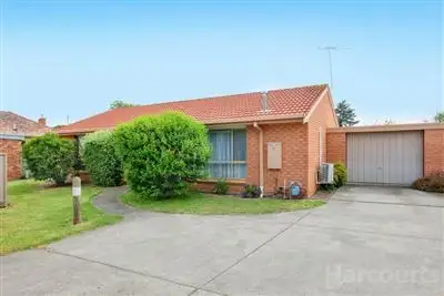 4/12 Rowlands Street, Sebastopol VIC 3356