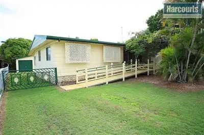 13 Arthur Street, Urangan QLD