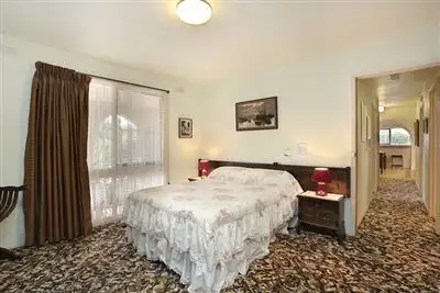 Sixth view of Homely house listing, 13 Fortescue Grove, Vermont South VIC