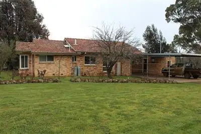 42 Cameron Street, Cavendish VIC 3314