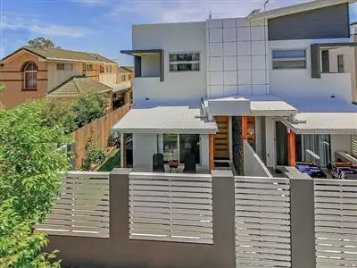 Second view of Homely townhouse listing, 2/25 Cambridge Street, Carina Heights QLD 4152