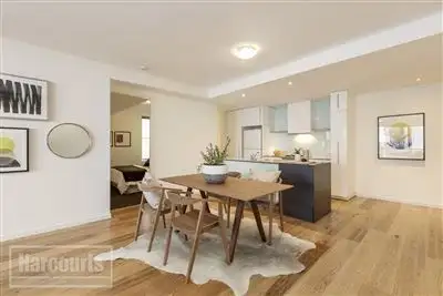 7 Magenta Place, Carlton VIC 3053