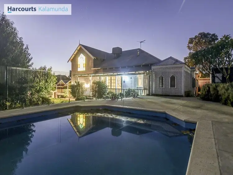 9 Lyndhurst Road, Kalamunda WA 6076