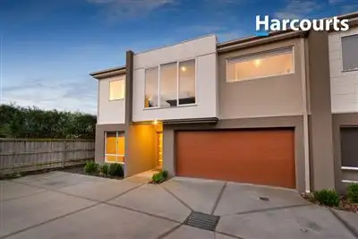Second view of Homely townhouse listing, 5/116 Marine Parade, Hastings VIC 3915