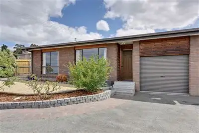 Main view of Homely house listing, 1/102 Abbotsfield Road, Claremont TAS 7011