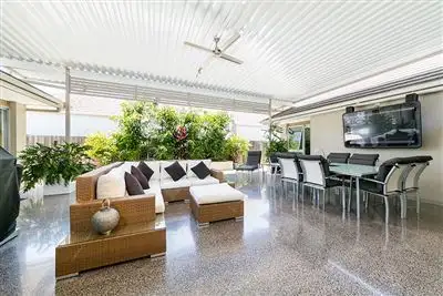 45 Torrens Cres, Wakerley QLD 4154