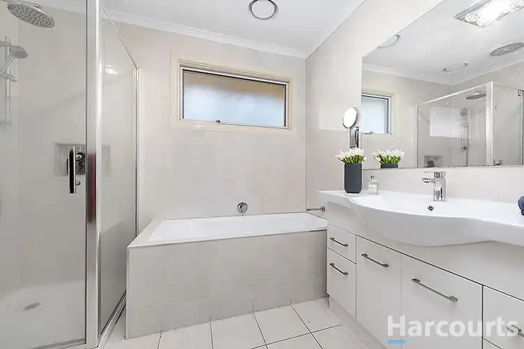 Fifth view of Homely house listing, 8 Howqua Court, Vermont VIC 3133