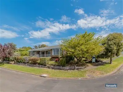 16 Stirling Street, Warragul VIC 3820