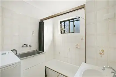 Sixth view of Homely unit listing, 2/27 Berrima Street, Wynnum QLD 4178