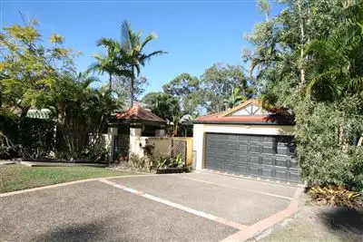 12 Ballyliffen Ct, Robina QLD 4226