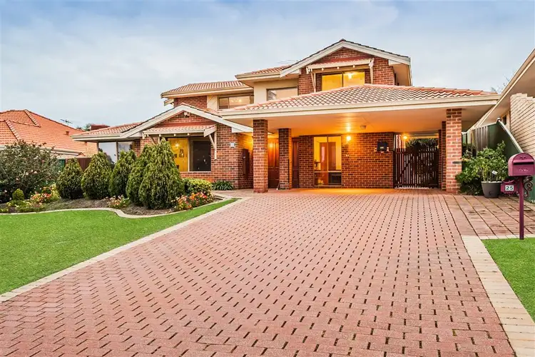 25 Edmiston Way, Winthrop WA 6150