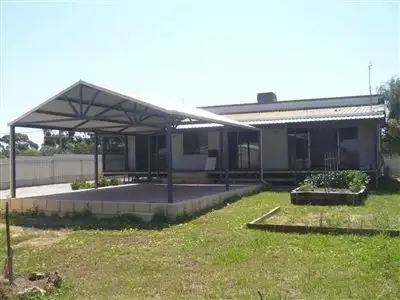 31 Stafford Street, Moora WA 6510