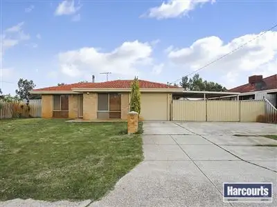 35 Tiber Avenue, Beechboro WA 6063